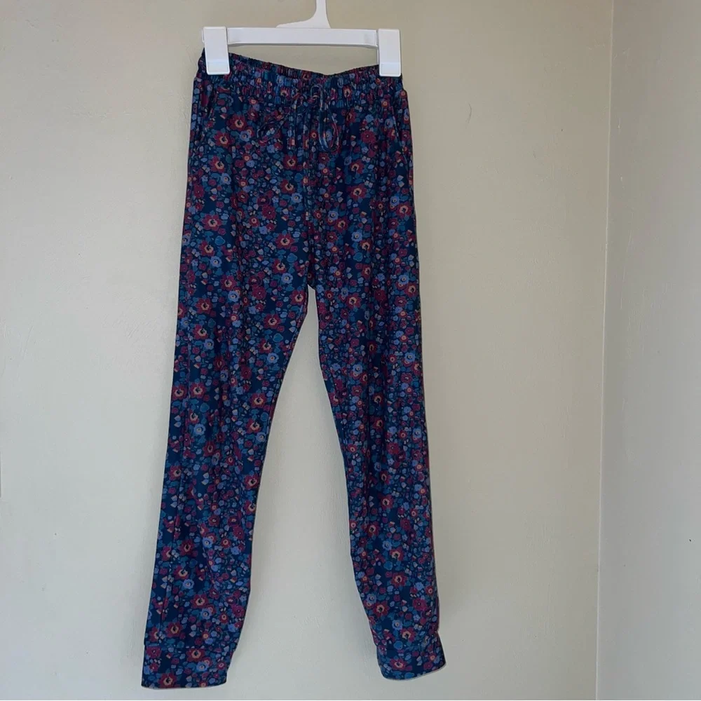 Jane + Jo Lounge Pajamas Jogger Set Moody Florals